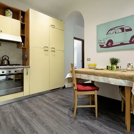 Lecco-porta Venezia Apartament