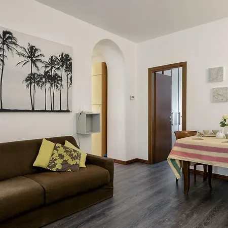 Lecco-porta Venezia Mediolan